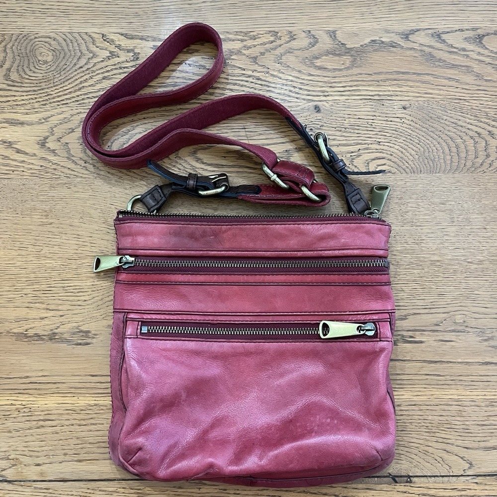 Fossil Crossbody Shoulder Bag Purse Leather Pink/Purple Messenger Boho